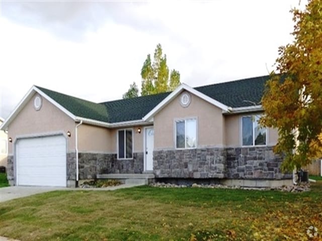 Building Photo - 105 W 1200 S Rental