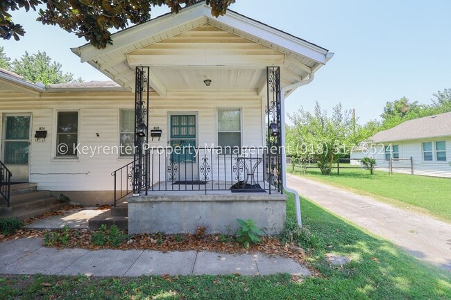Building Photo - Charming & Cozy 1 Bed, 1 Bath Home in Tulsa | 850 Sq Ft