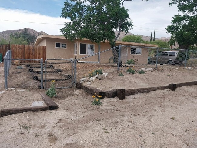 Photo - 11010 Knobb Ave