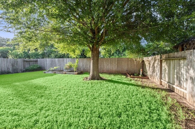 Building Photo - 19510 Majestic Landing Ln