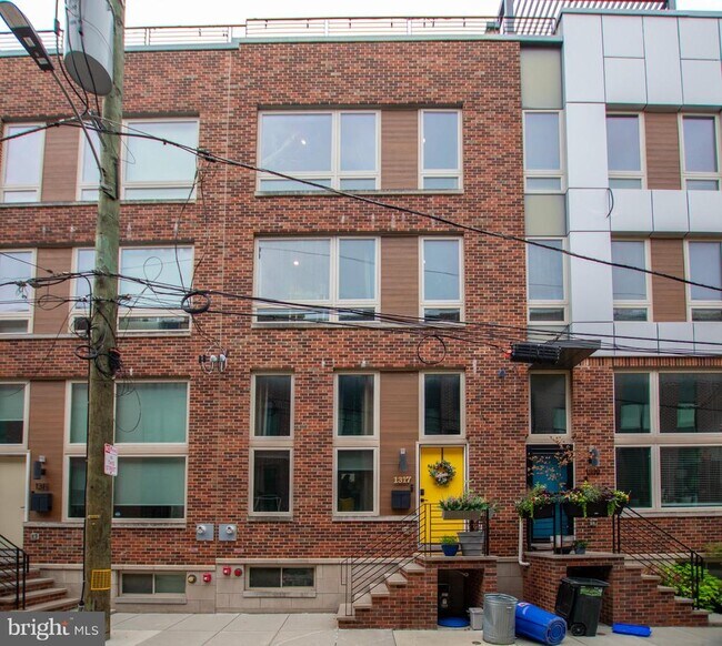 Photo - 1317 S Woodstock St