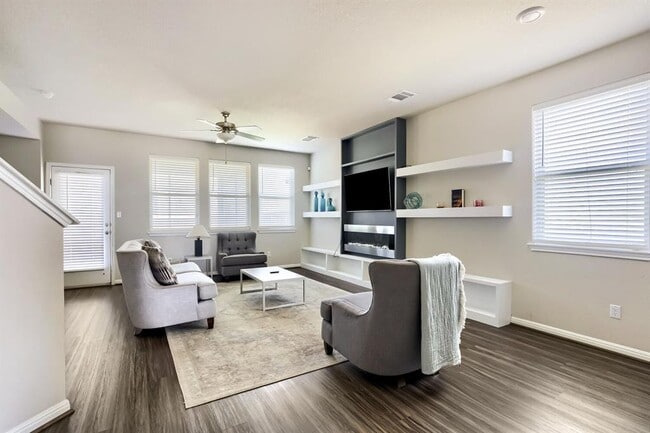 5547 Bellissima Way