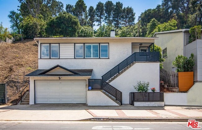 Building Photo - 12248 Laurel Terrace Dr