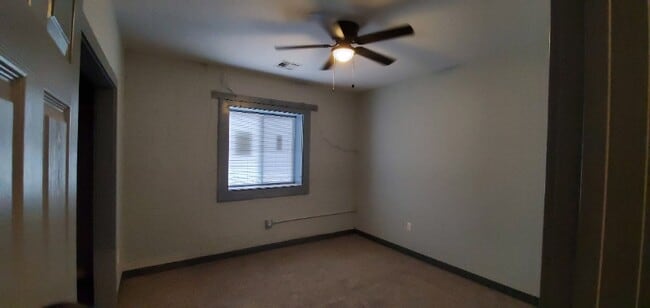 Photo - 1318 W 18th St N