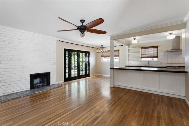 2935 Rhodelia Ave