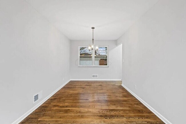 Photo - 4403 E Mound St