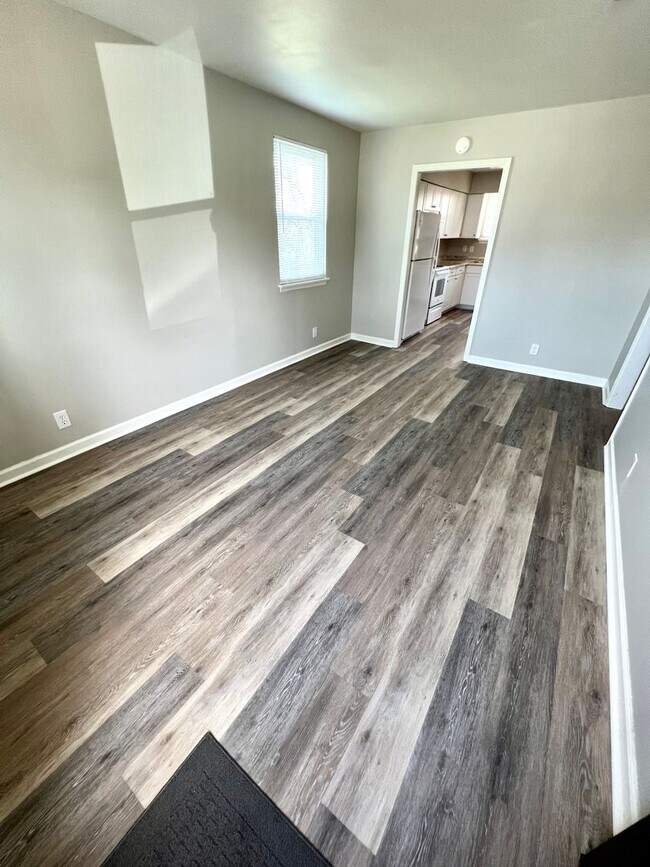 Photo - Newly Renovated 2 BR 1 BA Duplex in Madiso...