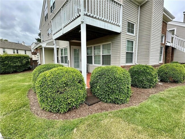 Photo - 4044 Laurel Green Cir