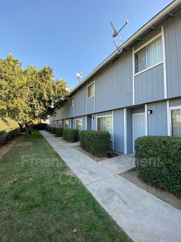 Photo - 1460 W Swift Ave Townhome