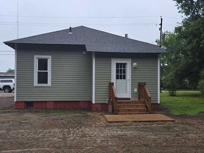 Photo - 207 Chestnut St