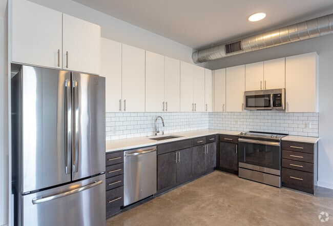1BR, 1BA - 676SF