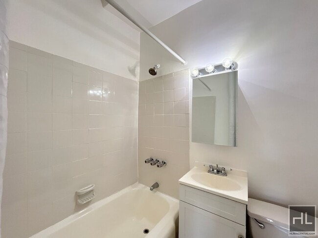 Photo - SECOND AVENUE Unit 3A