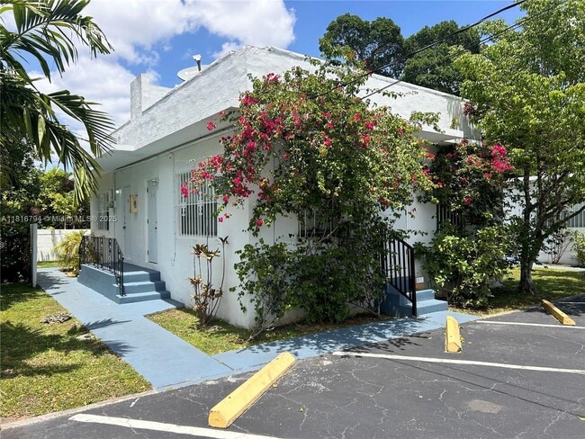 Photo - 601 NW 90th St Apartment Unit 6