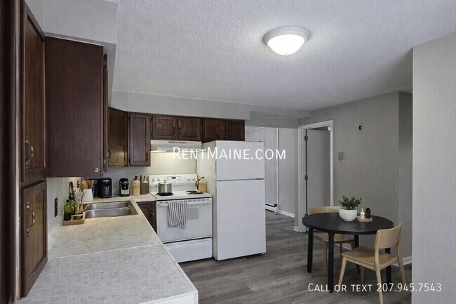 Photo - 166 Water St Unit 4