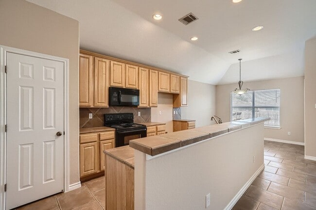 Photo - 3032 Douglas Fir Dr