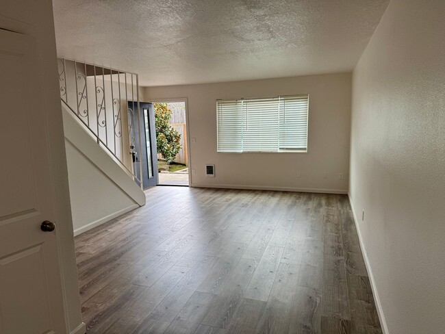 Photo - Better than Cool 2 bedroom in Creston-Kenilworth Unit #4115