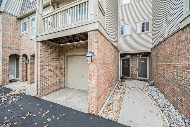 Photo - 2765 Barclay Way