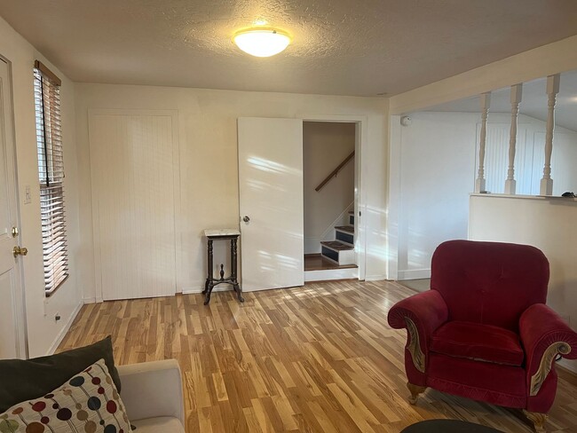 Photo - 508 N Main St Unidad 1