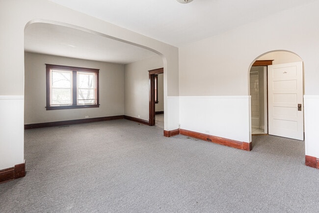 Photo - 114 W Park Ave