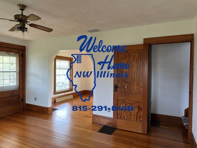 Photo - 849 N Silberman Rd