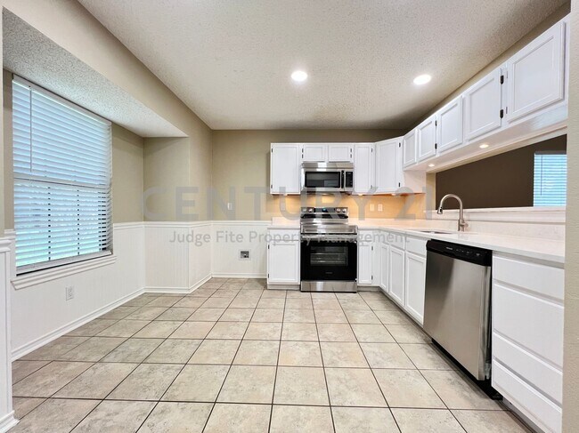 Photo - Charming 3/2/2 in Lake Dallas ISD For Rent!