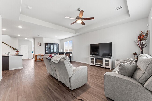 Photo - 16635 Olivewood Ln