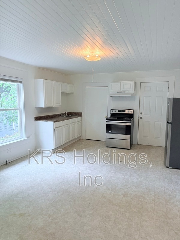Photo - 1020 Lancaster St Unit A