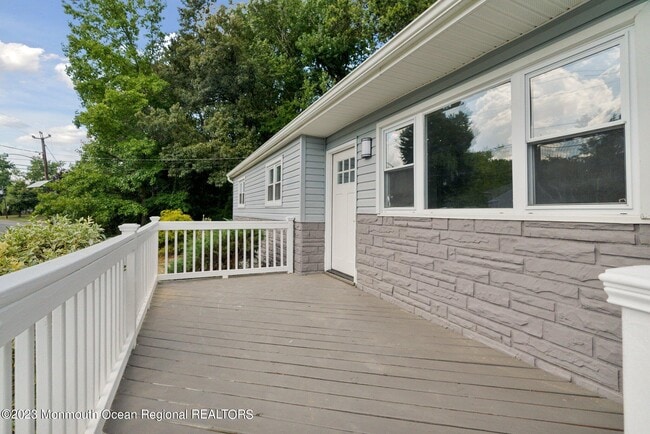 Photo - 501 Bloomfield Dr