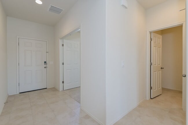 Photo - 10854 W Claxton Dr