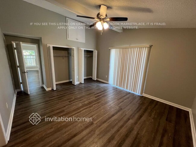 Photo - 11678 104th St