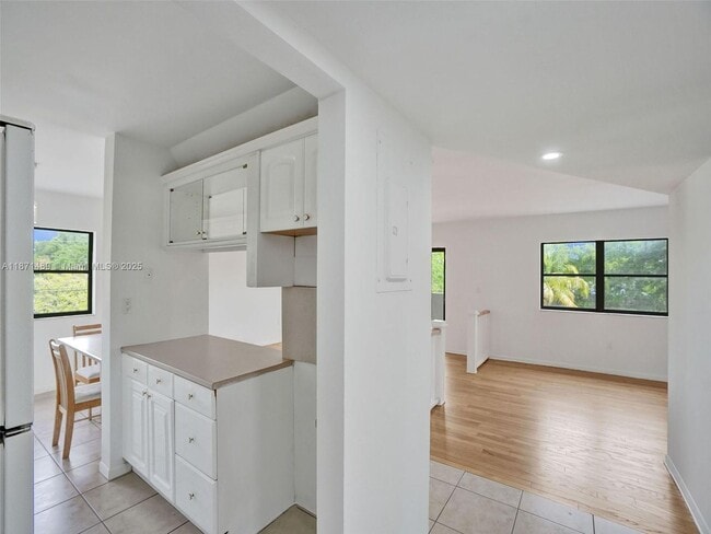 Photo - 1891 N 61st Ave