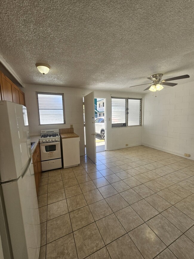 Photo - 809 Kinau St Unit 17