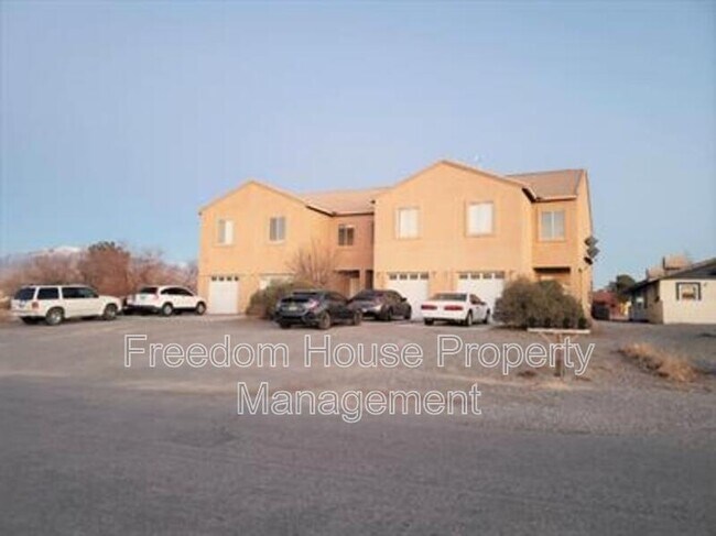 Photo - 1421 Star Rd Unit #2