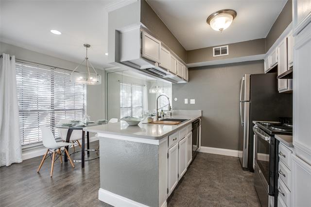 Photo - 16301 Ledgemont Ln Unit 202