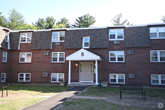 Building Photo - 870 Haverhill St Unit 870 Haverhill St.  3B Rental