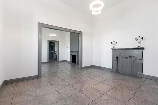 Photo - 1839 Touro St