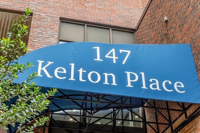 Photo - 147 Kelton St Unit 717