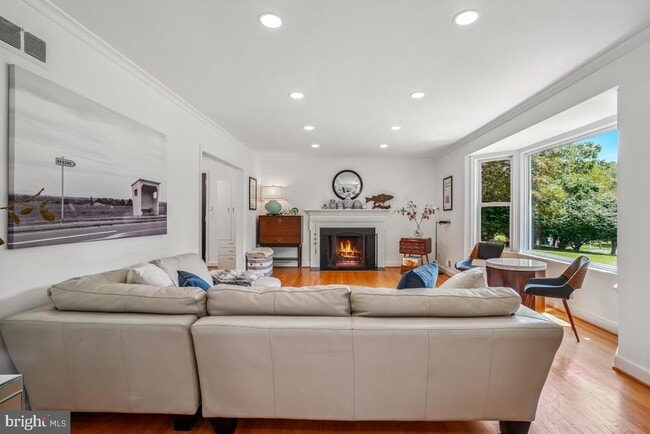 Building Photo - 11705 Admirals Ct Rental