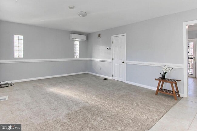 Photo - 2104 S Nelson St