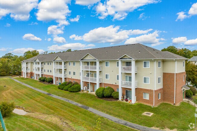 Primary Photo - Kings Crest Seniors Apartments