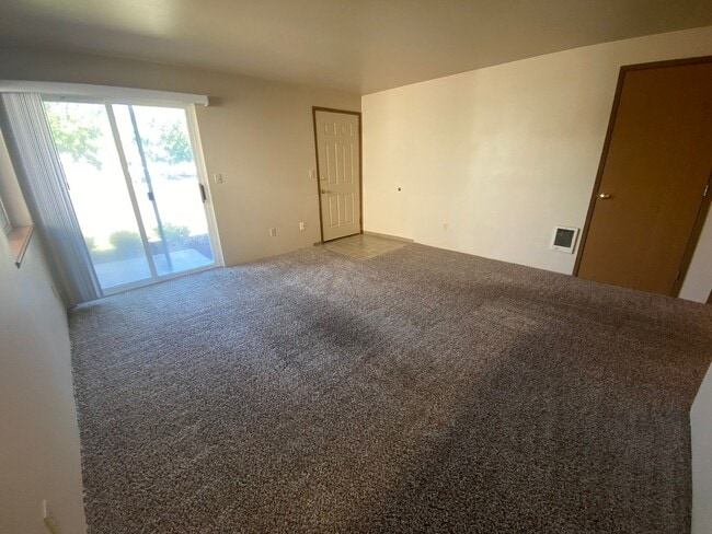 Photo - 804 Juniper Ave