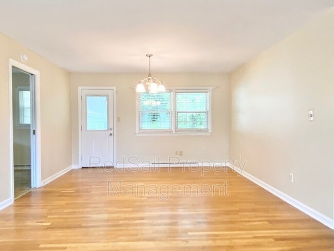 Photo - 729 Milton Dr