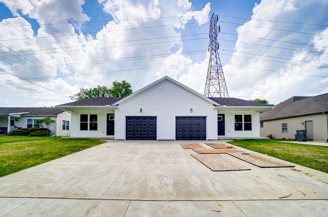 Building Photo - 3011 Cletus Pky Rental