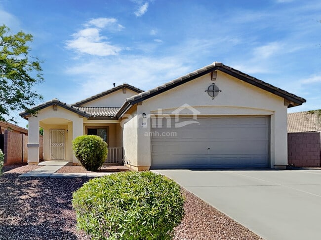 Building Photo - 10781 W Del Rio Ln