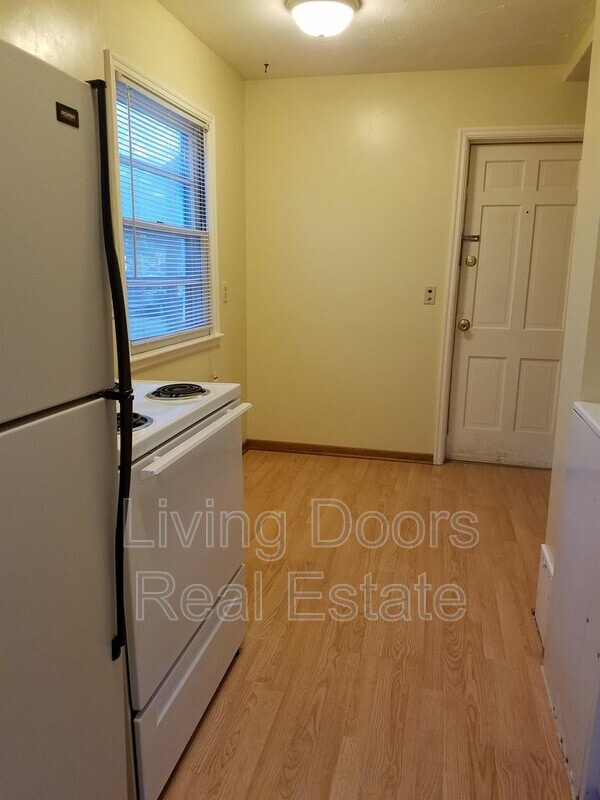 Photo - 315 S 47th St