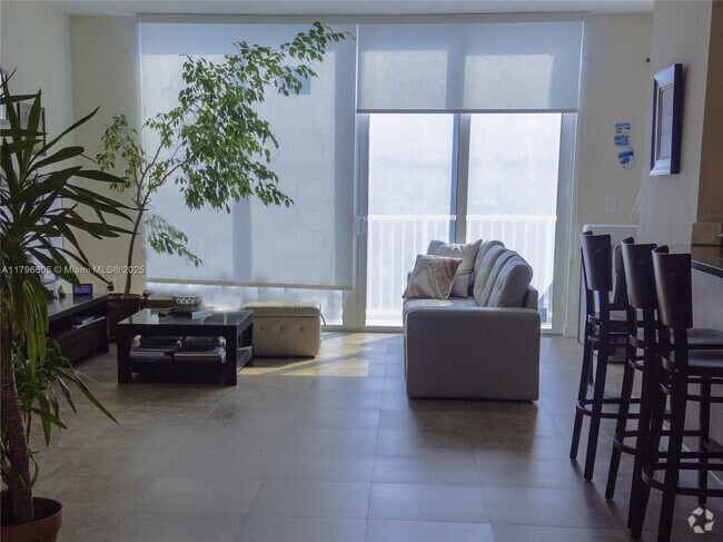 Building Photo - 50 Ocean Ln Dr Unit 101 Rental