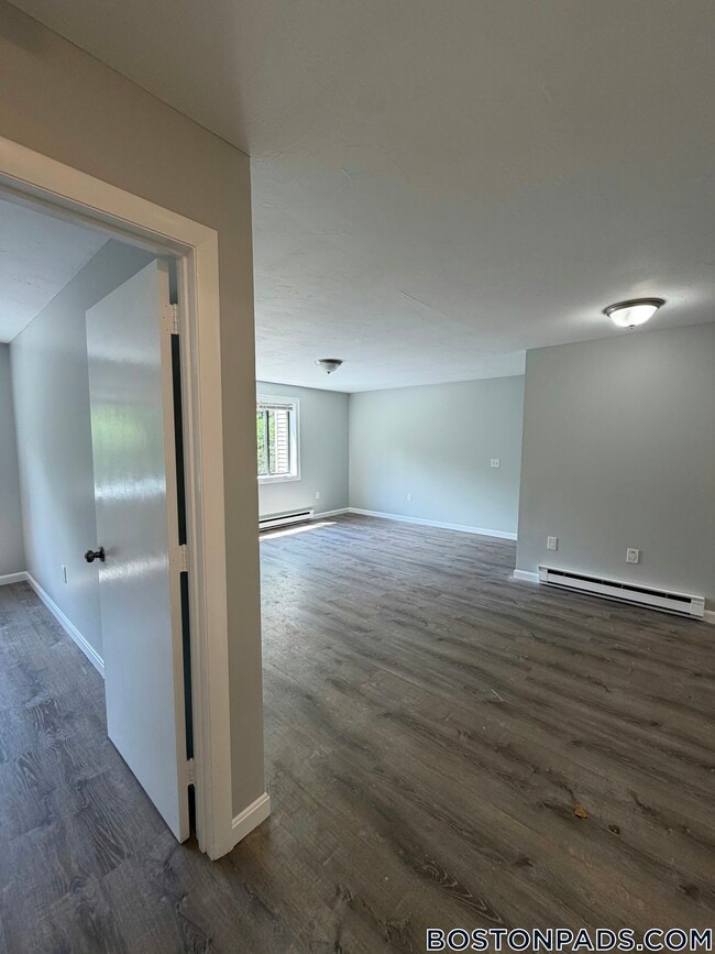 433 Sunderland Rd Unidad E