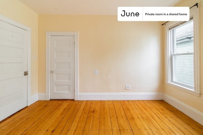 Photo - Room in Shared 4 bed/1 bath home Unit C