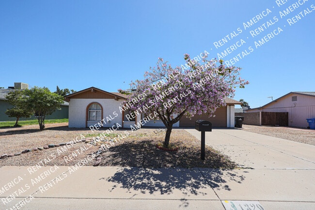 Photo - 1329 W Kristal Way Casa