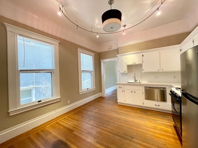 Photo - 1409-1411 18th Street Unit 1411